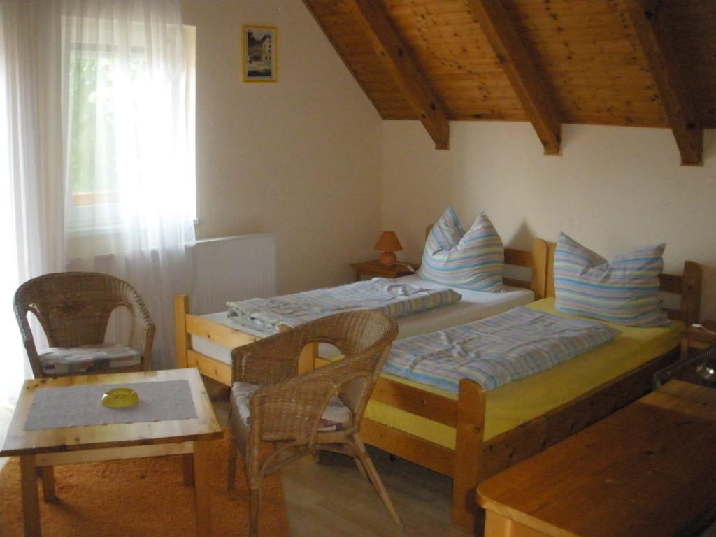 Emilia Apartmanhaz Хевиз Номер фото