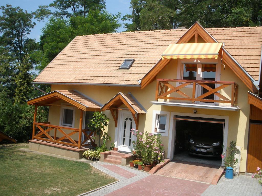 Emilia Apartmanhaz Хевиз Экстерьер фото